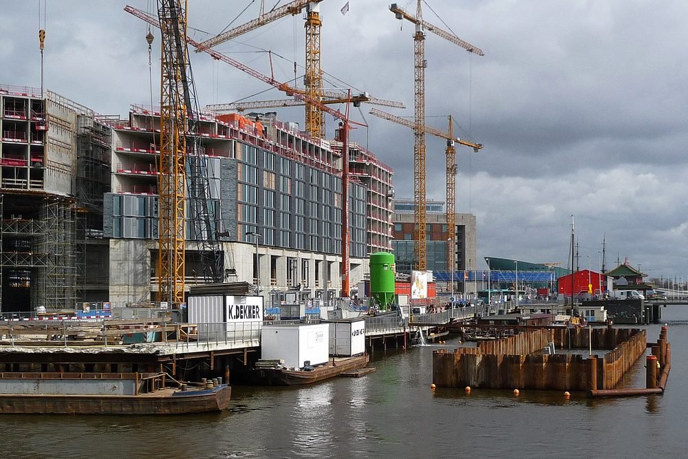 Cranes over the site